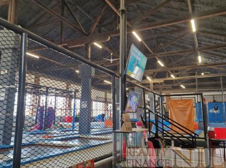 Pronájem komerčního objektu, sklad, 1 074 m²