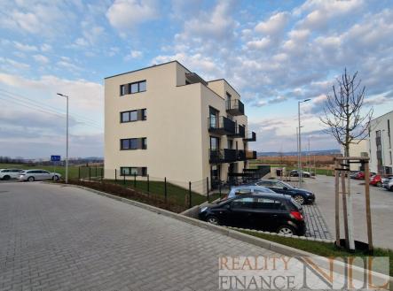Pronájem bytu, 3+kk, 82 m²