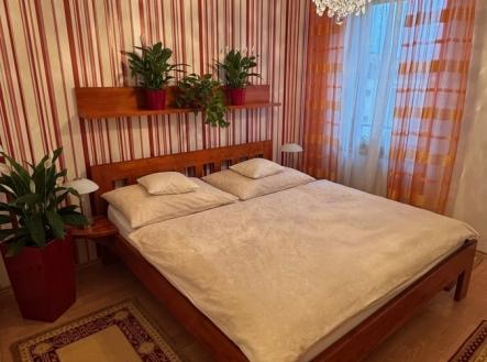 Pronájem bytu, 2+kk, 64 m²