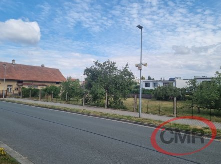 Prodej stavebního pozemku 723 m2 Srch (Pardubice)