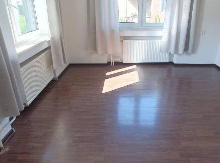 Pronájem domu/vily, 200 m²