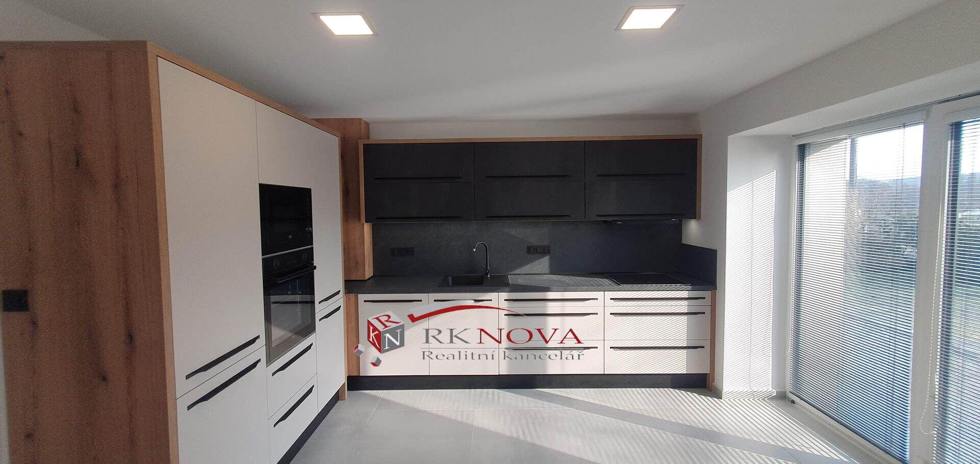 Pronájem moderního, stylového RD 5+1 v Dětmarovicích