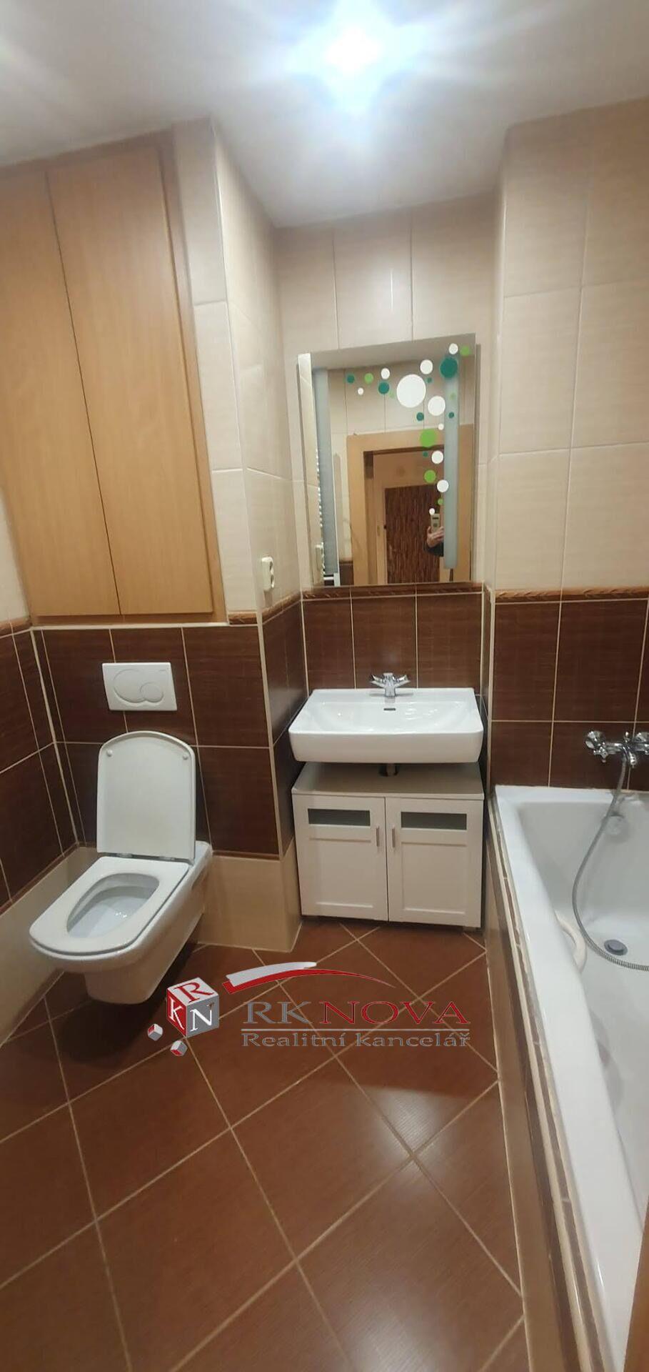 Pronájem bytu 2+1 s balkonem v os. vlastnictví v Karviné