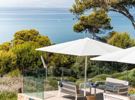 infinitum-beach-club-gusto.jpg