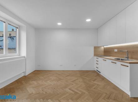 Pronájem bytu, 3+kk, 67 m²