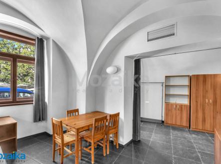 Pronájem bytu, 2+kk, 80 m²