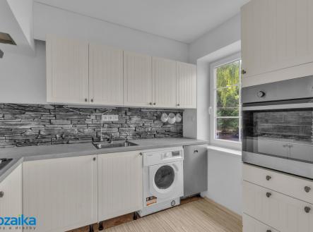 Pronájem bytu, 3+kk, 57 m²