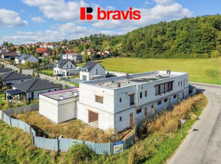 08_DJI_20251002142604_0021_D_FoceniBytu.cz | Polyfunkční komplex Lipůvka