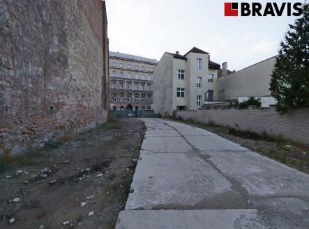 Pronájem - pozemek pro komerční výstavbu, 821 m²