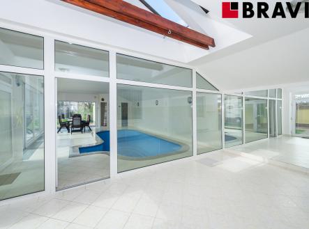 Prodej - dům/vila, 299 m²