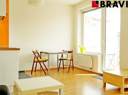 Pronájem bytu, 1+kk, 38 m²