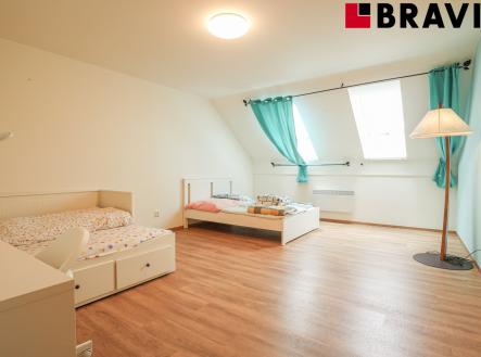 Pronájem bytu, 2+kk, 61 m²