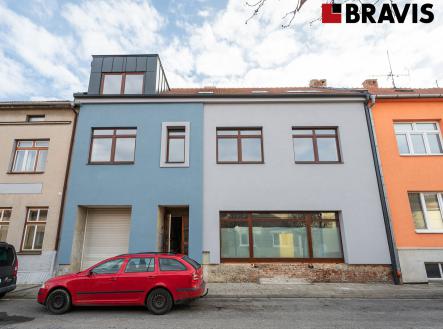 Prodej - nájemní dům, 630 m² obrázek