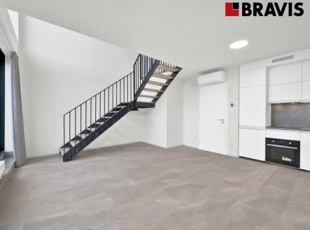 Pronájem bytu, 4+kk, 95 m²