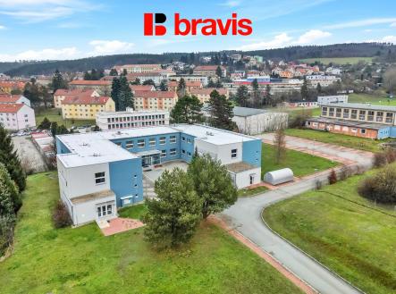 Pronájem - kanceláře, 1 385 m²