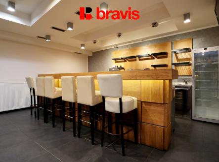 Pronájem - restaurace, 283 m²