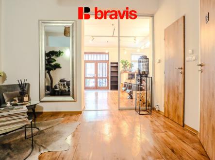 Prodej obchodní prostor, 70 m²