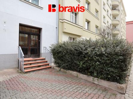 Prodej obchodní prostor, 70 m²