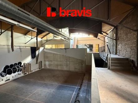 Pronájem komerčního objektu, sklad, 1 500 m²