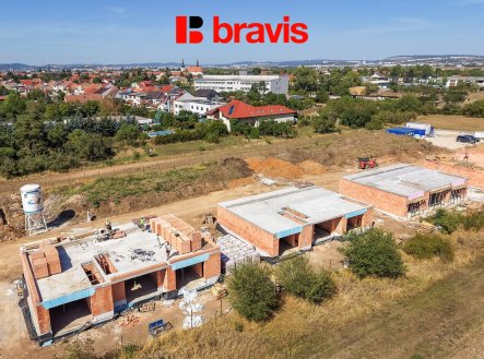 Prodej domu 4+kk (F1-1) 293 m2 v novém projektu Špica bydlení, Brno - Tuřany, zahrada, terasa.