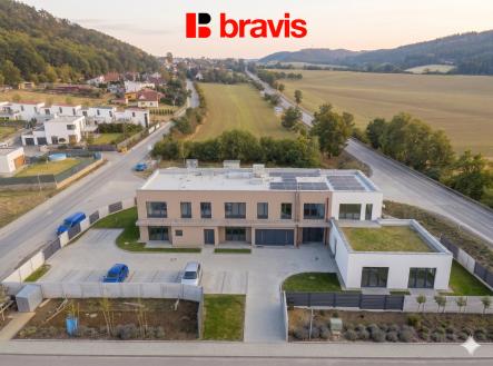 Prodej obchodní prostor, 61 m²