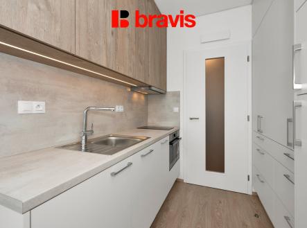 Pronájem bytu, 1+kk, 27 m²