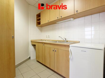 Pronájem kanceláře, 84 m²