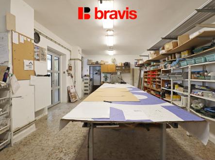 Pronájem komerčního objektu, sklad, 340 m²