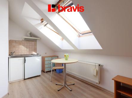 Pronájem bytu, 1+kk, 28 m²