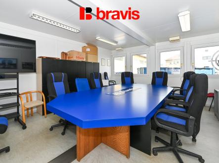 Pronájem komerčního objektu, sklad, 301 m²