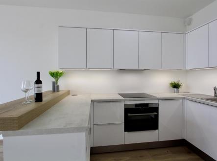 Pronájem bytu, 2+kk, 57 m²