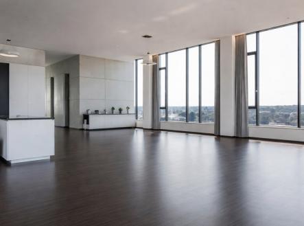 Pronájem kanceláře, 280 m²