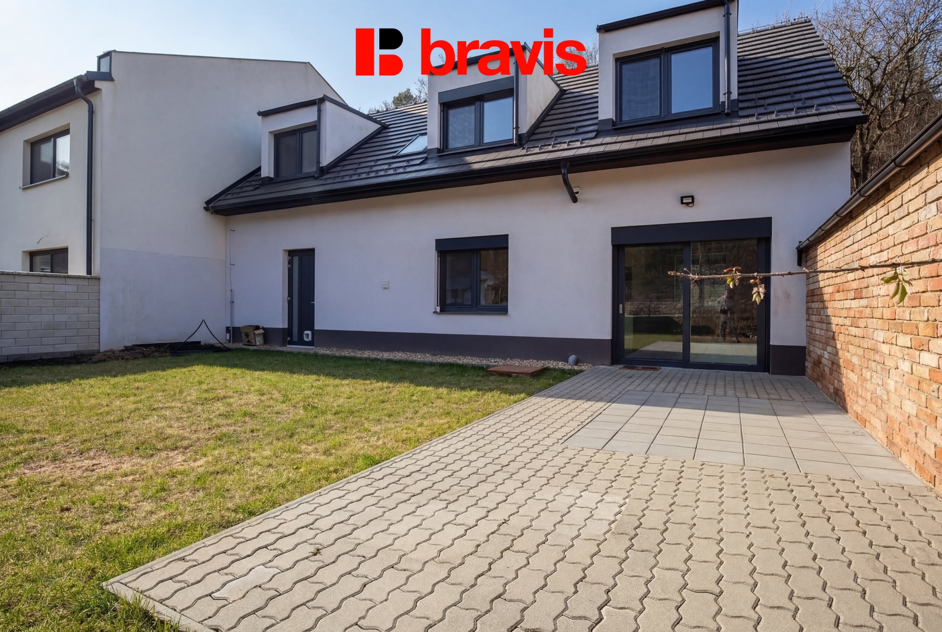 hf_20260313_221649_cc3de4db-3818-4ef3-8471-7ce708fb66c4