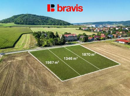 Prodej pozemku pro bydlení, 1 870 m²