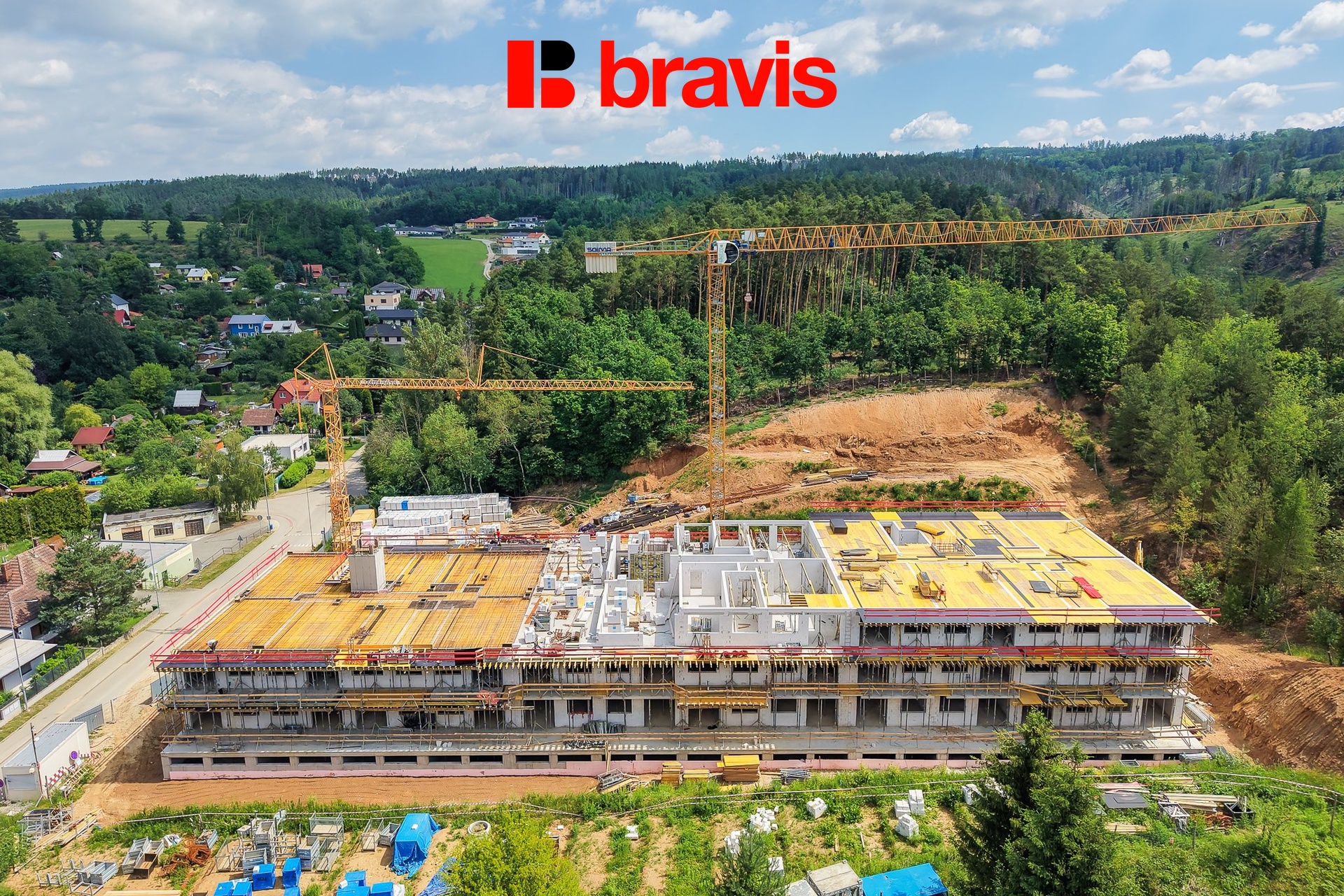 01_DJI_20260618111138_0166_D_FoceniBytu.cz