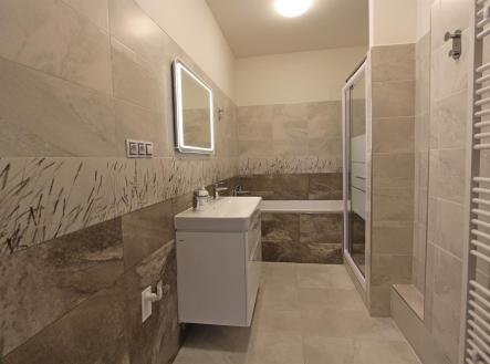 Pronájem bytu, 4+kk, 112 m²