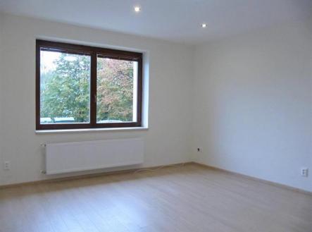 Pronájem bytu, 1+kk, 36 m²