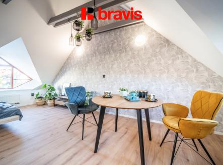 Pronájem bytu, 1+kk, 39 m²