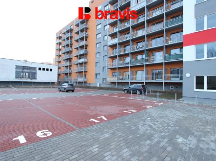 Pronájem vyhrazeného parkovacího stání č.44 ve vnitrobloku, ulice Božetěchova, Brno- Královo Pole
