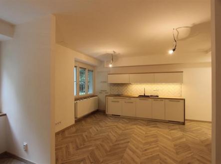 Pronájem bytu, 2+kk, 45 m²