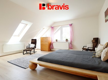 Pronájem domu/vily, 260 m²