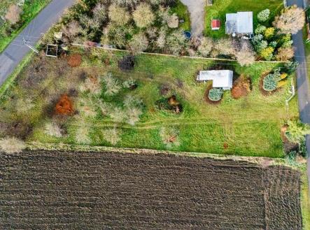 Prodej pozemku pro bydlení, 2 439 m²