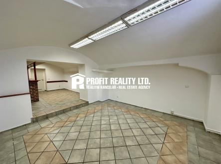 Pronájem kanceláře, 52 m²