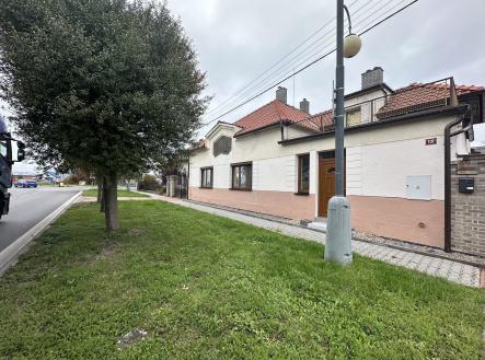 Pronájem kanceláře, 65 m²