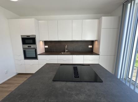Pronájem domu/vily, 104 m²