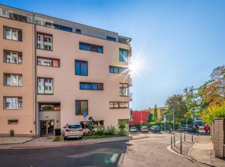 Pronájem bytu, 3+kk, 96 m²