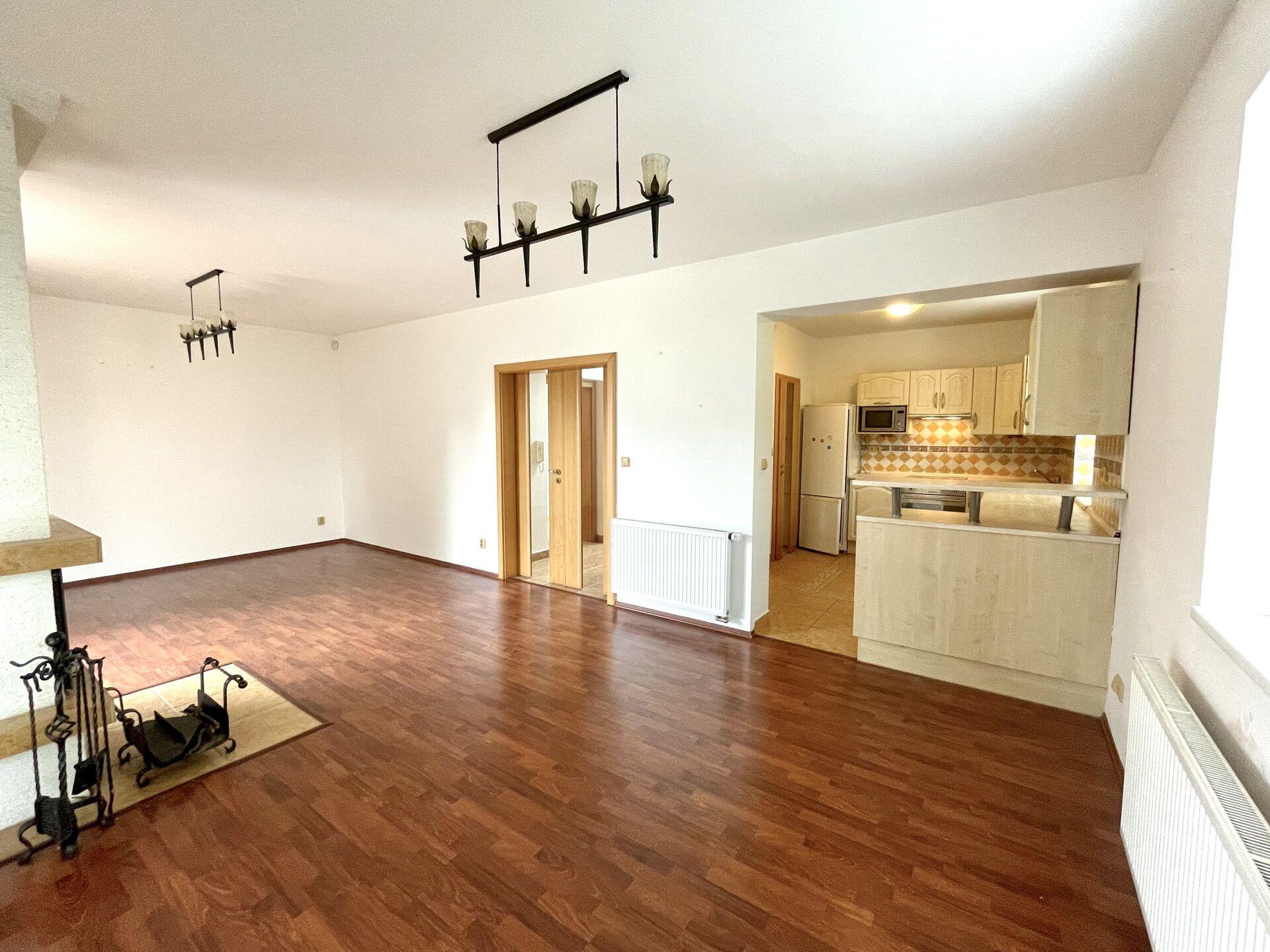 Rodinný dům 4+kk ve vyhledávané lokalitě Roztok u Prahy