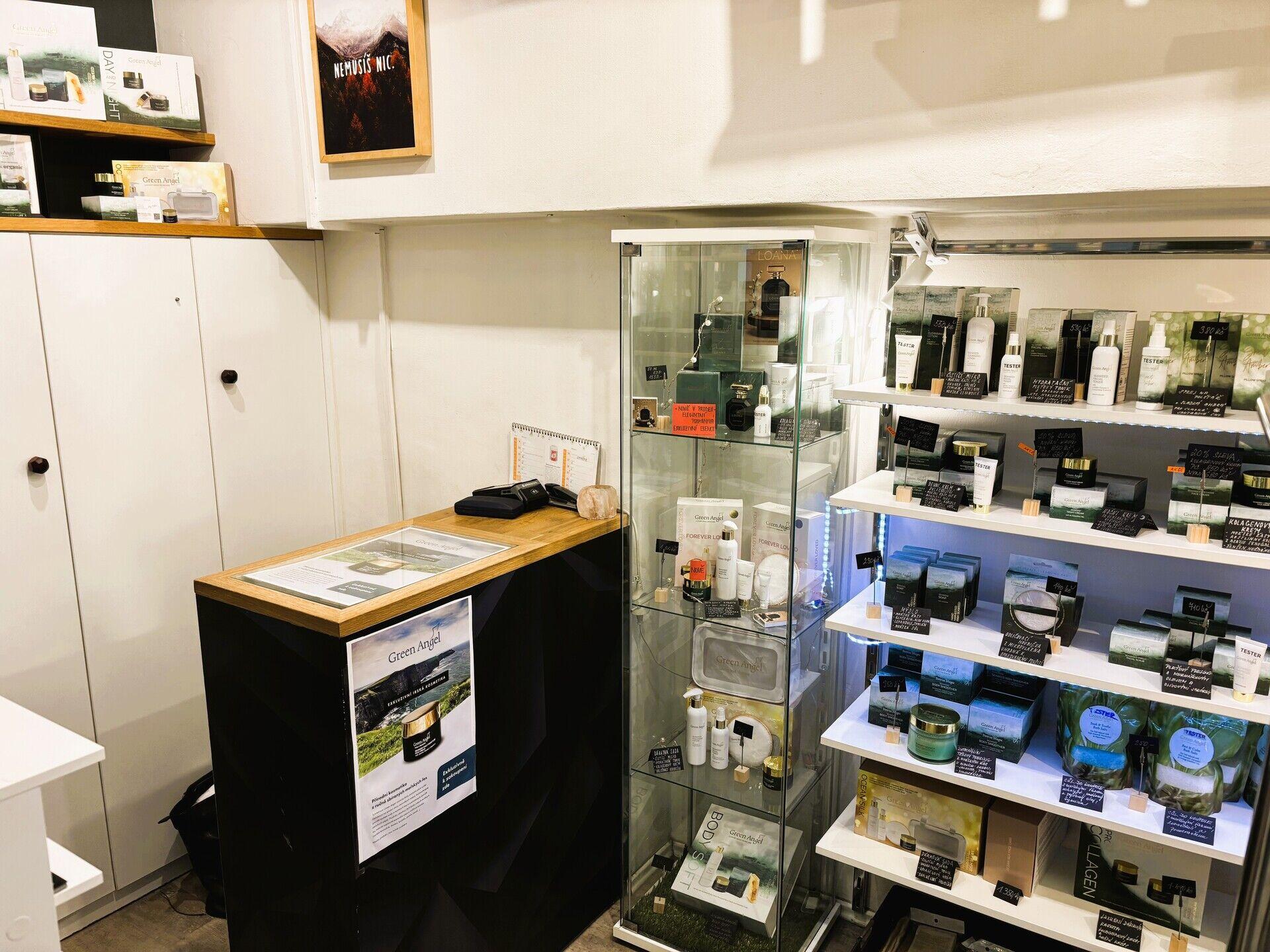 Pronájem obchodního prostoru 7m2