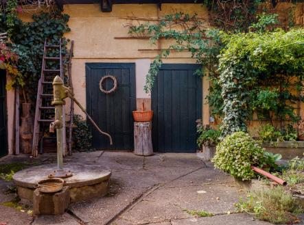 Pronájem domu/vily, 280 m²