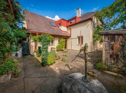 Pronájem domu/vily, 280 m²